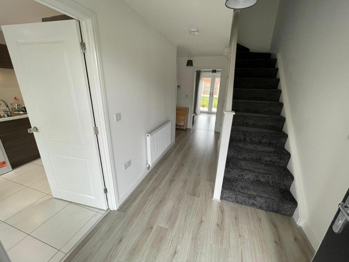 Modern Room With Huge Bed - Walk To City Centre! Manchester Exterior foto